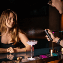 Alternative view of Atomiseur rechargeable pour cocktails à bulles